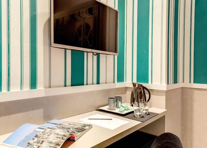 Gasthof Grand Tour Rome Suites - Liberty Collection 3*