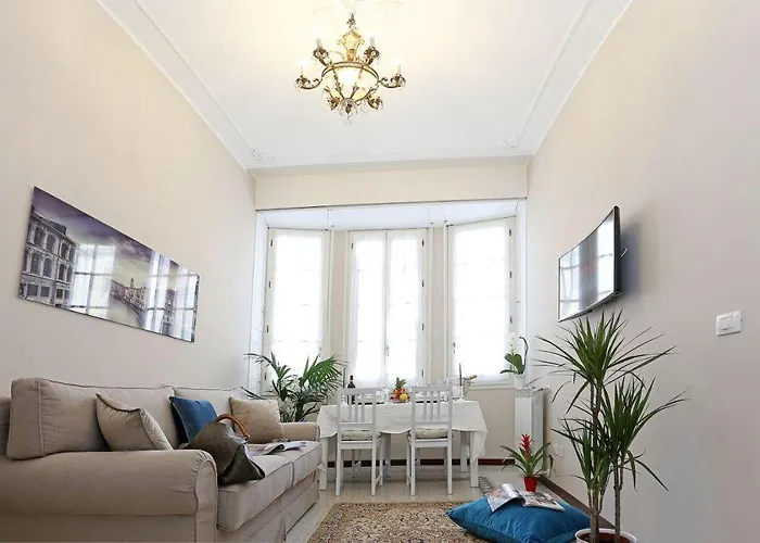 Grand Tour Rome Suites - Liberty Collection